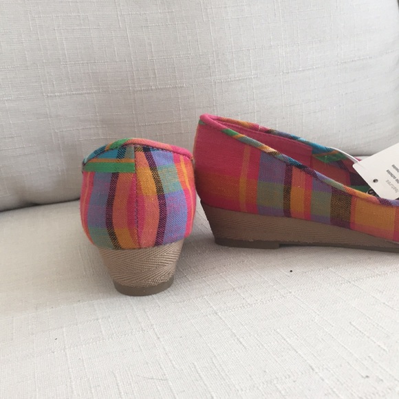 NWT✨ multicolored plaid wedge SZ 5.5 - Picture 4 of 8